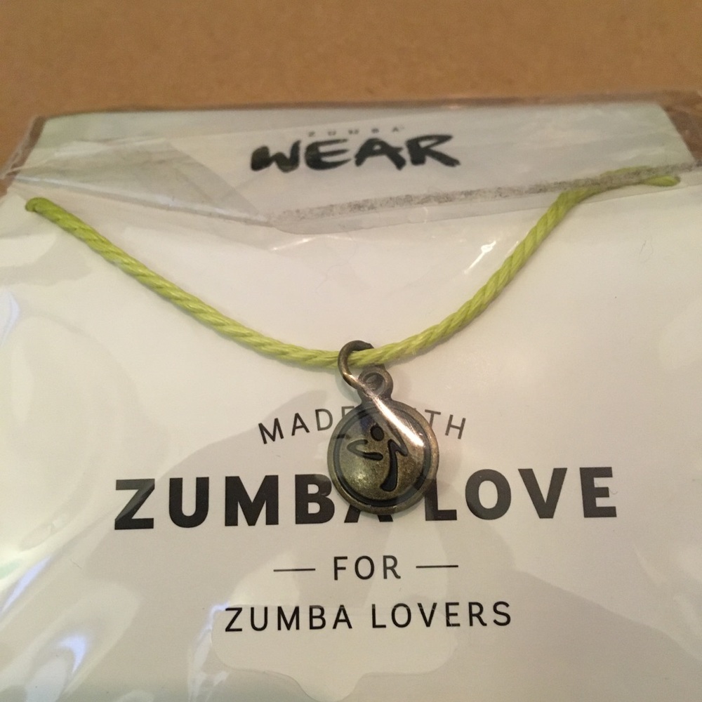 Zumba bracelet and tshirt bundle ZUMBA shirt)